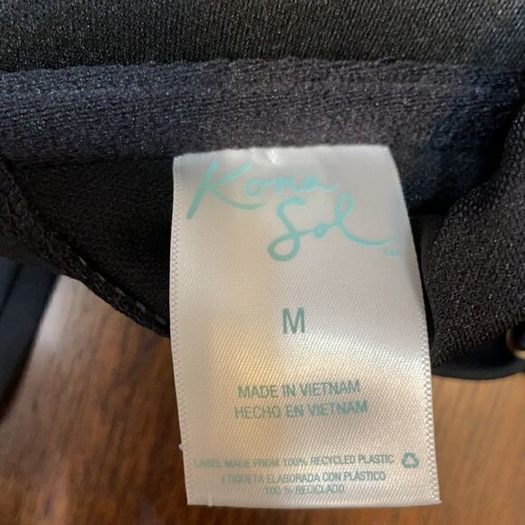 KONA Sol | black ruffle swimsuit - Picture 9 of 11